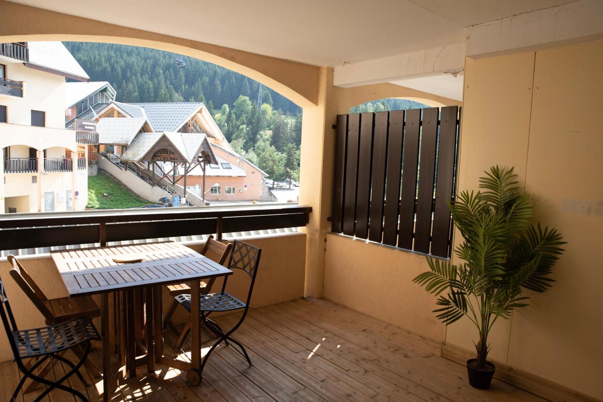 Poutran 2, Studio 4 Personnes Au Pied Des Pistes Avec Grande Terrasse Oz Exterior foto